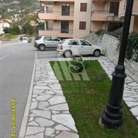 Flat in the suburbs in Montenegro, Kotor, Risan, 56 sq.m.