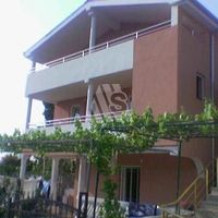 Дом в пригороде в Черногории, Бар, Добра Вода, 196 кв.м.