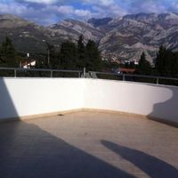 House in the suburbs in Montenegro, Bar, 270 sq.m.