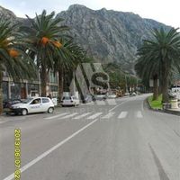 Flat in the suburbs in Montenegro, Kotor, Risan, 70 sq.m.
