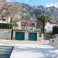 House in the suburbs in Montenegro, Kotor, 218 sq.m.
