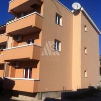 House in the suburbs in Montenegro, Bar, 417 sq.m.