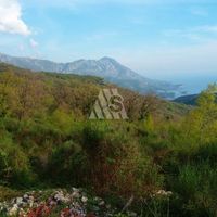 Land plot in the suburbs in Montenegro, Budva
