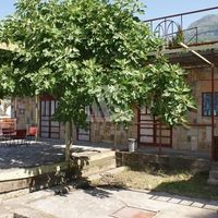 Доходный дом в пригороде в Черногории, Бар, Сутоморе, 300 кв.м.