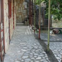 Доходный дом в пригороде в Черногории, Бар, Сутоморе, 300 кв.м.