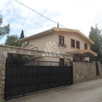 Дом в пригороде в Черногории, Бар, 260 кв.м.