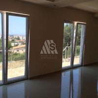 Дом в большом городе в Черногории, Бар, 299 кв.м.