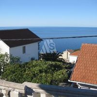 House in the suburbs in Montenegro, Budva, 230 sq.m.