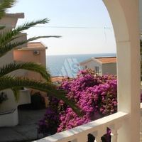 Дом в пригороде в Черногории, Бар, Добра Вода, 195 кв.м.