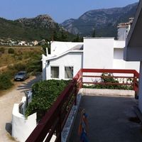 Доходный дом в пригороде в Черногории, Бар, Сутоморе, 280 кв.м.