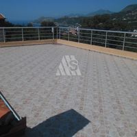 Дом в пригороде в Черногории, Бар, Добра Вода, 200 кв.м.