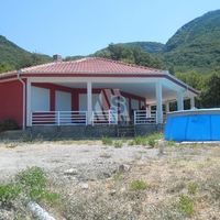 Дом в пригороде в Черногории, Бар, 255 кв.м.