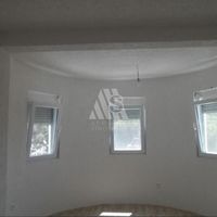 Дом у озера, в пригороде в Черногории, Бар, Добра Вода, 170 кв.м.