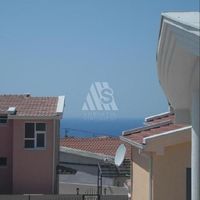 Дом у озера, в пригороде в Черногории, Бар, Добра Вода, 170 кв.м.