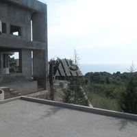 Дом у озера, в пригороде в Черногории, Бар, Утеха, 400 кв.м.