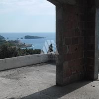 Дом у озера, в пригороде в Черногории, Бар, Утеха, 400 кв.м.