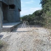 Дом у озера, в пригороде в Черногории, Бар, Утеха, 400 кв.м.