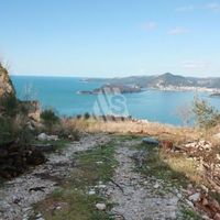 Земельный участок у озера в Черногории, Будва, Пржно