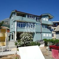 Доходный дом в пригороде в Черногории, Бар, Добра Вода, 300 кв.м.