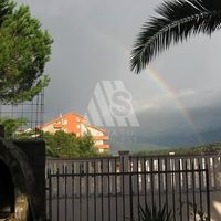 Дом у озера в Черногории, Тиват, Радовичи, 219 кв.м.