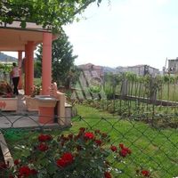 Дом в большом городе в Черногории, Бар, 214 кв.м.