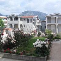 Дом в большом городе в Черногории, Бар, 214 кв.м.