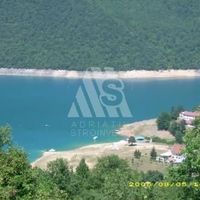 Земельный участок в горах в Черногории, Плужине