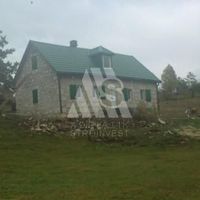 Земельный участок в горах в Черногории, Плужине