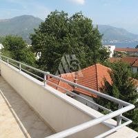 Flat in Montenegro, Herceg Novi, Bijela, 120 sq.m.