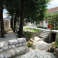 Other commercial property in Montenegro, Bar, Sutomore, 100 sq.m.