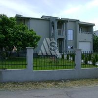 Дом в пригороде в Черногории, Бар, 300 кв.м.