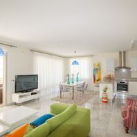 Flat in Republic of Cyprus, Lemesou, 130 sq.m.