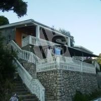 Дом у озера в Черногории, Бар, Утеха, 145 кв.м.