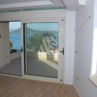 Квартира в Черногории, Херцег-Нови, 130 кв.м.