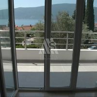 Flat in Montenegro, Tivat, Radovici, 104 sq.m.