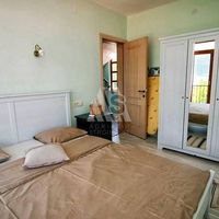 Дом в пригороде в Черногории, Тиват, Радовичи, 180 кв.м.