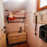 Дом в пригороде в Черногории, Тиват, Радовичи, 180 кв.м.