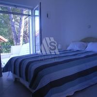 Дом в Черногории, Будва, 213 кв.м.