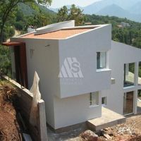Villa by the lake, in the suburbs in Montenegro, Bar, 303 sq.m.