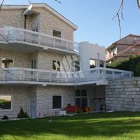 Villa in the big city in Montenegro, Herceg Novi, Herceg-Novi, 400 sq.m.