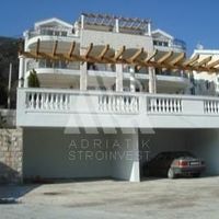 Flat in Montenegro, Tivat, Radovici, 89 sq.m.