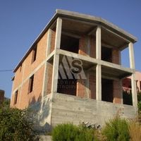 Дом в пригороде в Черногории, Бар, 180 кв.м.