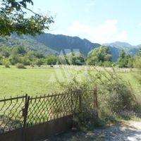 Земельный участок в горах, в деревне, у озера в Черногории, Бар, Сутоморе