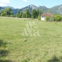 Земельный участок в горах, в деревне, у озера в Черногории, Бар, Сутоморе