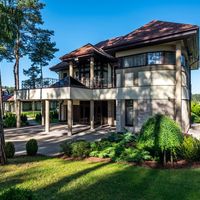 House by the lake, in the forest in Latvia, Riga, Burchardumuiza, 670 sq.m.