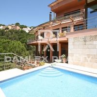 Вилла в Испании, Каталония, Жирона, 600 кв.м.