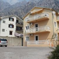 Flat in the suburbs in Montenegro, Kotor, Perast, 31 sq.m.