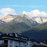Apartment in the mountains, at the spa resort in Bulgaria, Bansko, 76 sq.m.