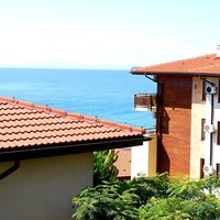 Апартаменты в горах, на спа-курорте, у моря в Болгарии, Свети-Влас, 73 кв.м.