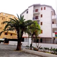 Flat in the suburbs in Italy, Scalea, 40 sq.m.